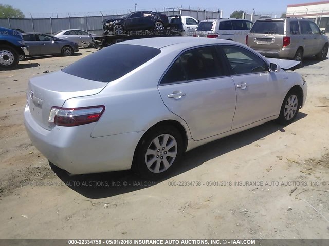 4T1BB46K98U033694 - 2008 TOYOTA CAMRY HYBRID SILVER photo 4