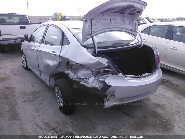 KMHCT4AE0GU966434 - 2016 HYUNDAI ACCENT SE SILVER photo 3