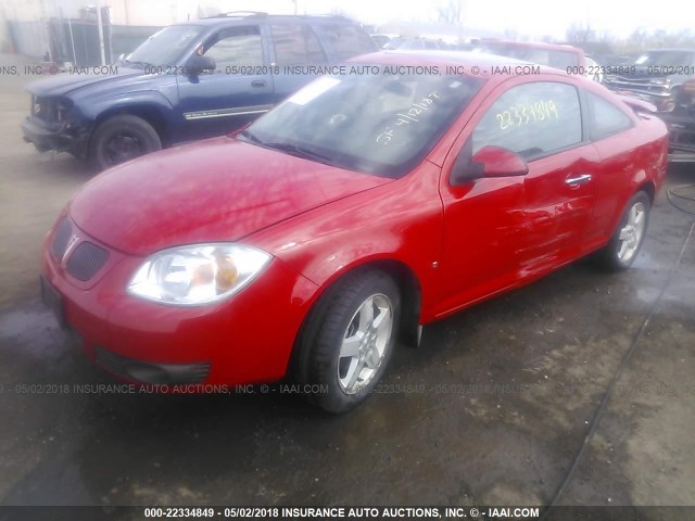 1G2AL15F677137092 - 2007 PONTIAC G5 RED photo 2