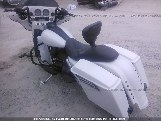 1HD1FCW1X6Y693611 - 2006 HARLEY-DAVIDSON FLHTCUI WHITE photo 3