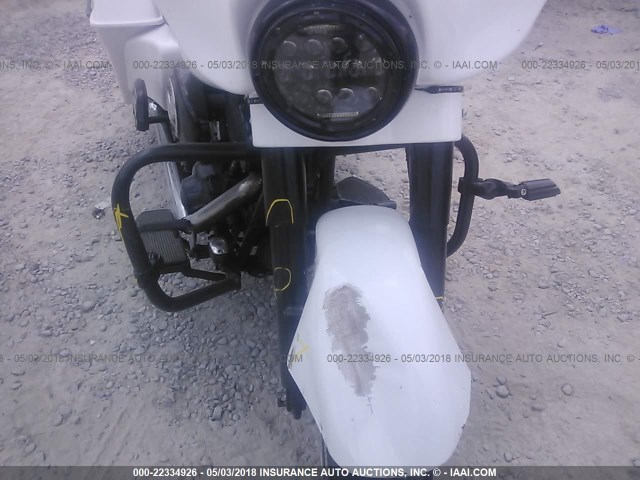 1HD1FCW1X6Y693611 - 2006 HARLEY-DAVIDSON FLHTCUI WHITE photo 5