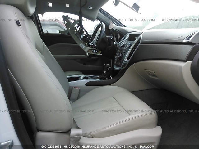 3GYFNAE33CS614021 - 2012 CADILLAC SRX LUXURY COLLECTION WHITE photo 5