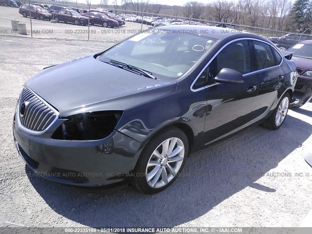 1G4PP5SK8F4149338 - 2015 BUICK VERANO GRAY photo 2