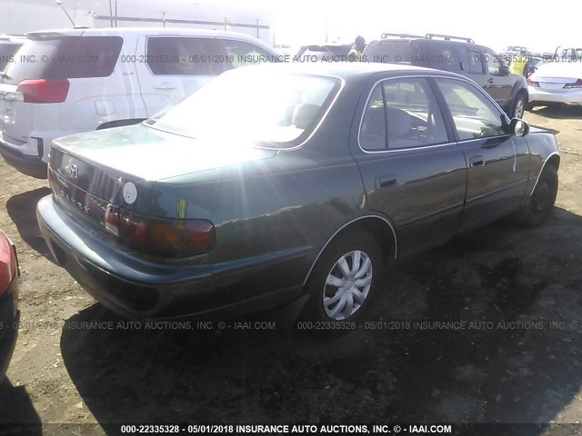 4T1BG12K9TU763765 - 1996 TOYOTA CAMRY DX/LE/XLE GREEN photo 4