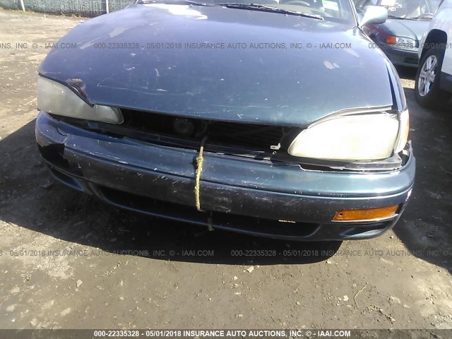 4T1BG12K9TU763765 - 1996 TOYOTA CAMRY DX/LE/XLE GREEN photo 6