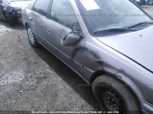 4T1BG22K4YU633826 - 2000 TOYOTA CAMRY CE/LE/XLE 棕色 照片 6