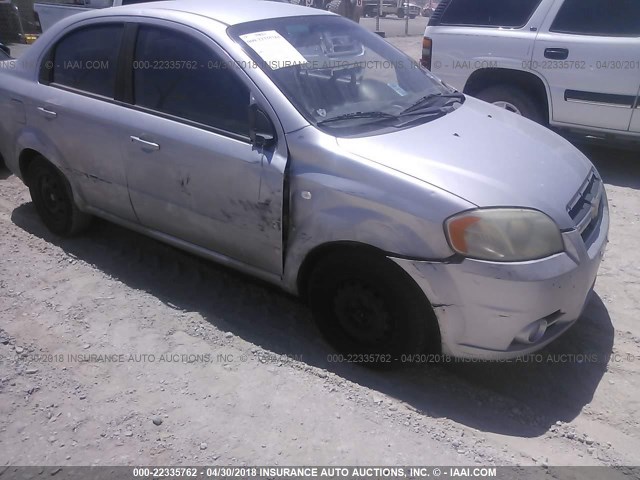 KL1TD56698B125077 - 2008 CHEVROLET AVEO LS SILVER photo 6