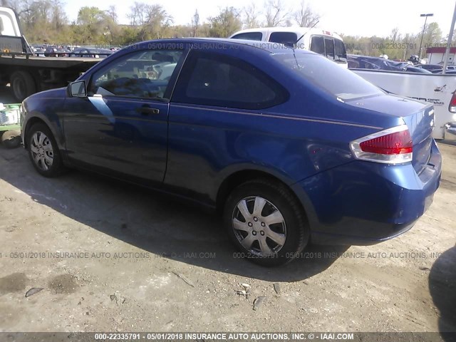 1FAHP32N18W138184 - 2008 FORD FOCUS S/SE BLUE photo 3