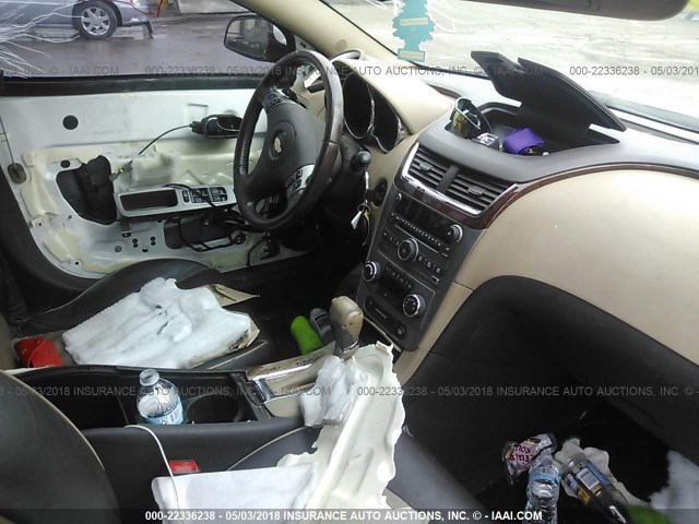 1G1ZE5EBXAF134621 - 2010 CHEVROLET MALIBU LTZ 白色 照片 5