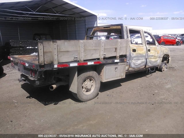 1GCHK33D46F177847 - 2006 CHEVROLET SILVERADO K3500 BLACK photo 4