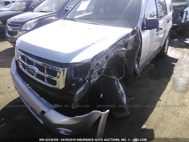 1FMCU0D77CKC17039 - 2012 FORD ESCAPE XLT SILVER photo 6