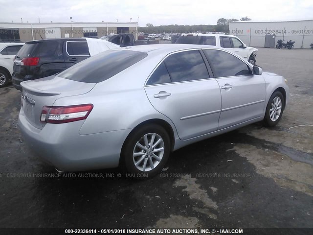 4T1BK3EK1BU125370 - 2011 TOYOTA CAMRY SE/LE/XLE 银色 照片 4