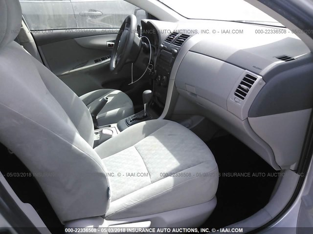 JTDBL40E399071740 - 2009 TOYOTA COROLLA LE/XLE SILVER photo 5