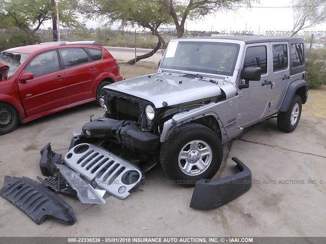 1C4BJWDG4GL143171 - 2016 JEEP WRANGLER UNLIMITE SPORT SILVER photo 2