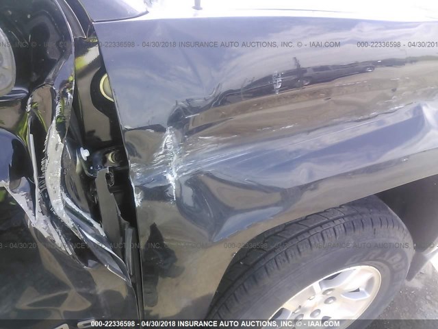 1GCRCREC3JZ143608 - 2018 CHEVROLET SILVERADO C1500 LT Schwarz Foto 6