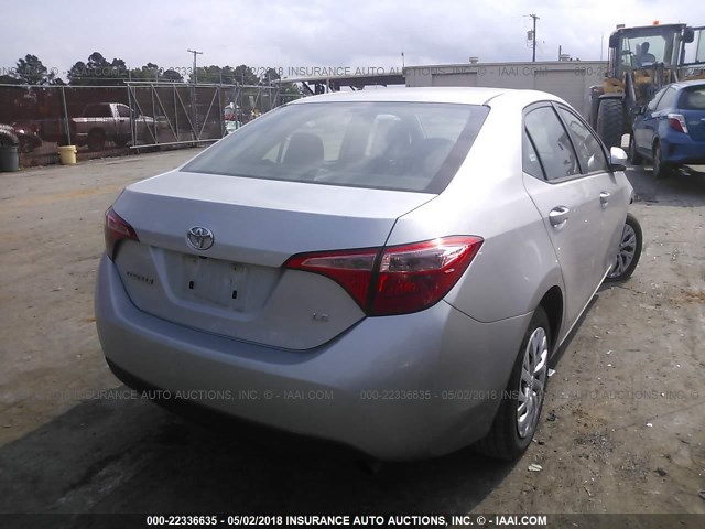 5YFBURHE7HP690445 - 2017 TOYOTA COROLLA L/LE/XLE/SE/XSE SILVER photo 4