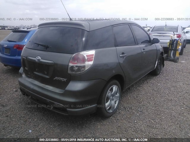 2T1KR32E45C341150 - 2005 TOYOTA COROLLA MATRIX XR GRAY photo 4