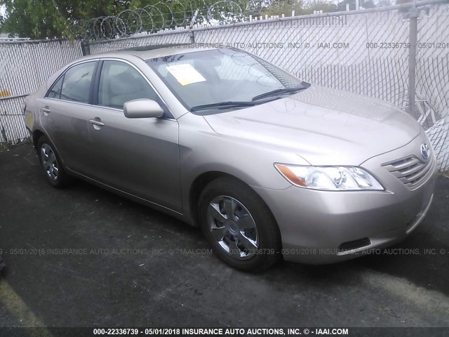 JTNBE46K673040937 - 2007 TOYOTA CAMRY NEW GENERAT CE/LE/XLE/SE TAN photo 1