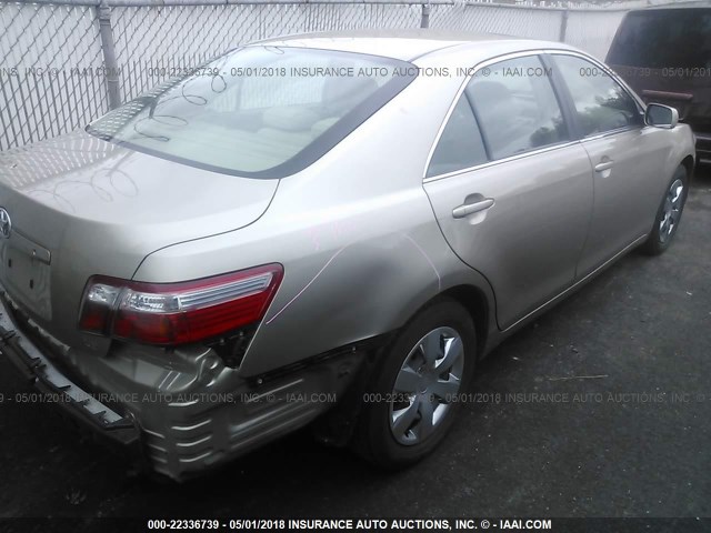 JTNBE46K673040937 - 2007 TOYOTA CAMRY NEW GENERAT CE/LE/XLE/SE TAN photo 4
