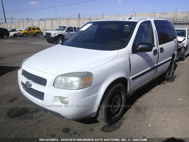 1GNDU23148D101172 - 2008 CHEVROLET UPLANDER LS WHITE photo 2