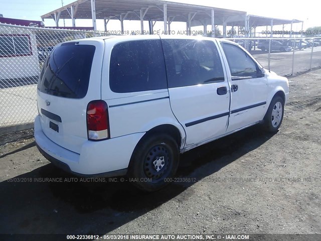 1GNDU23148D101172 - 2008 CHEVROLET UPLANDER LS WHITE photo 4
