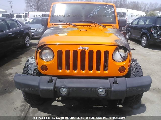 1C4HJWFG9CL182727 - 2012 JEEP WRANGLER UNLIMITE RUBICON ORANGE photo 6