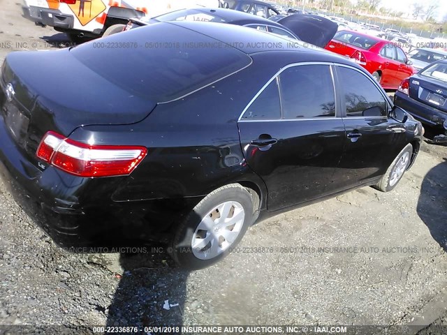 4T1BE46K28U772736 - 2008 TOYOTA CAMRY CE/LE/XLE/SE BLACK photo 4