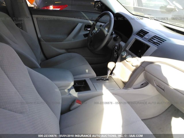 4T1BE46K28U772736 - 2008 TOYOTA CAMRY CE/LE/XLE/SE BLACK photo 5