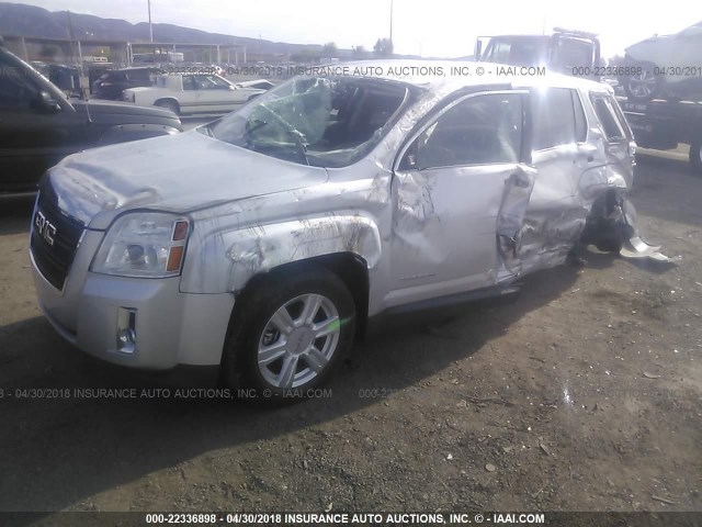 2GKALMEK9E6370444 - 2014 GMC TERRAIN SLE SILVER photo 2