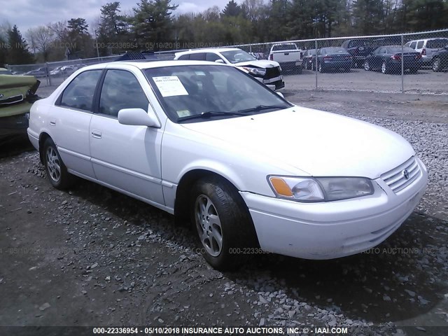 4T1BF22K5VU033234 - 1997 TOYOTA CAMRY CE/LE/XLE WHITE photo 1