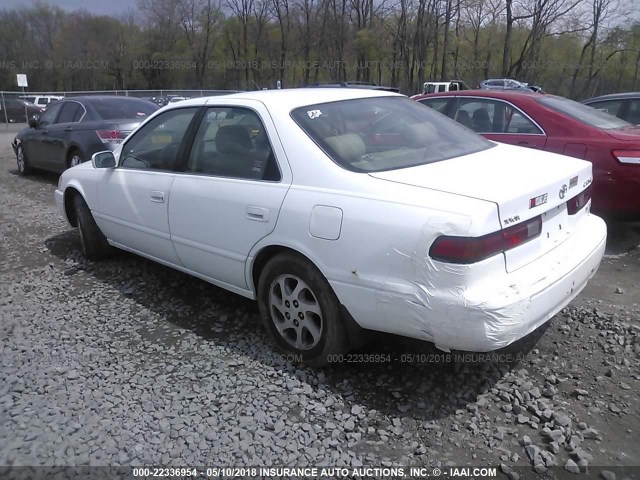 4T1BF22K5VU033234 - 1997 TOYOTA CAMRY CE/LE/XLE WHITE photo 3
