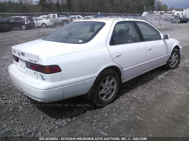 4T1BF22K5VU033234 - 1997 TOYOTA CAMRY CE/LE/XLE WHITE photo 4