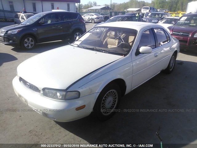 JNKAY21D1VM500628 - 1997 INFINITI J30 WHITE photo 2