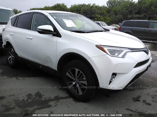 2T3WFREVXJW411405 - 2018 TOYOTA RAV4 ADVENTURE/XLE 白色 照片 1