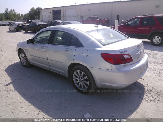 1C3CC5FD3AN133582 - 2010 CHRYSLER SEBRING LIMITED SILVER photo 3