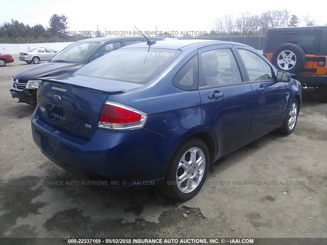 1FAHP35N98W102111 - 2008 FORD FOCUS SE/SEL/SES BLUE photo 4