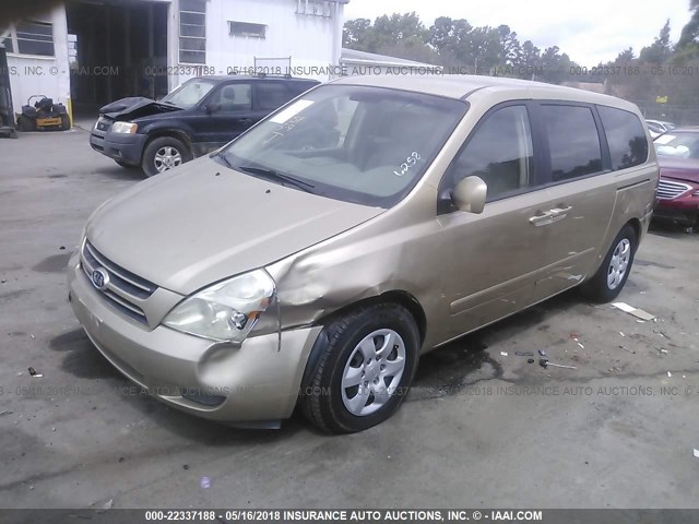 KNDMB233X66046258 - 2006 KIA SEDONA EX/LX BEIGE photo 2