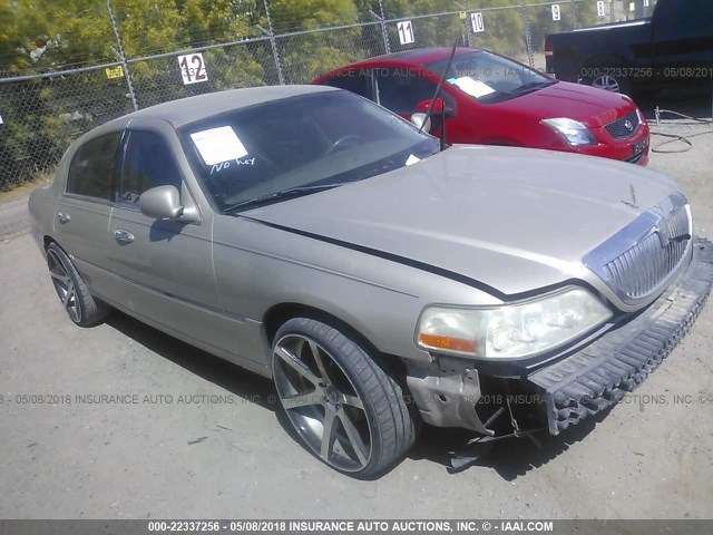 1LNHM81W64Y647448 - 2004 LINCOLN TOWN CAR EXECUTIVE/SIGNATURE Kahverengi fotoğraf 1
