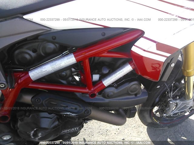 ZDM1YBJSXHB013349 - 2017 DUCATI HYPERMOTARD 939 RED photo 8