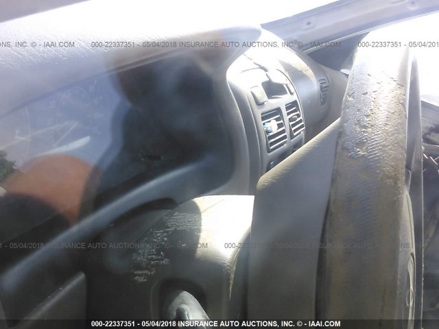 1NXBR12E0WZ126840 - 1998 TOYOTA COROLLA VE/CE/LE ნაცრისფერი ფოტო 7