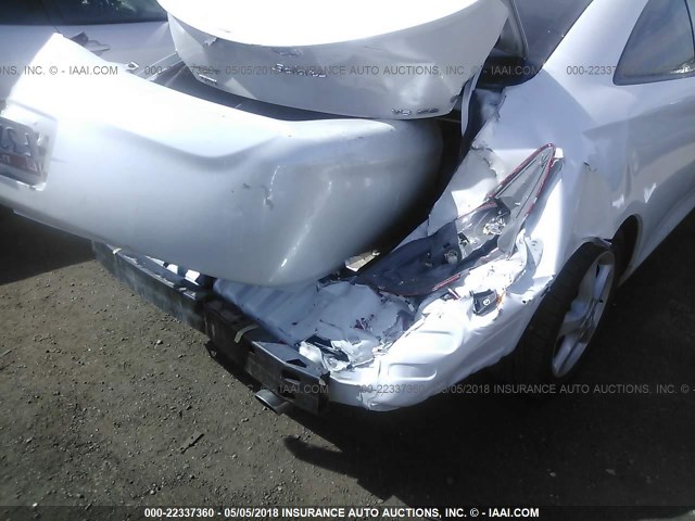 4T1CA38P06U102635 - 2006 TOYOTA CAMRY SOLARA SE/SLE WHITE photo 6