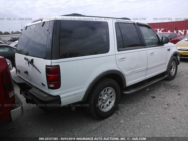 1FMRU15LXYLC22829 - 2000 FORD EXPEDITION XLT WHITE photo 4