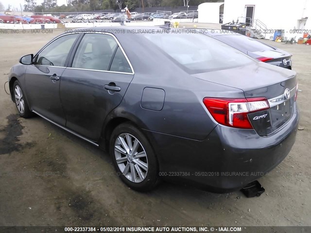 4T1BF1FK2EU821943 - 2014 TOYOTA CAMRY L/SE/LE/XLE 灰色 照片 3