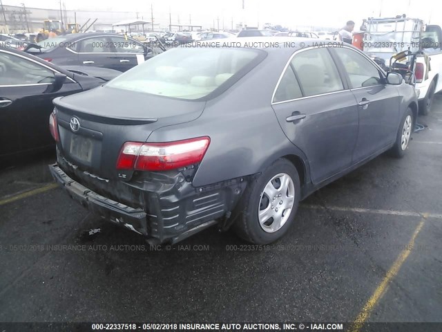 4T1BE46K87U050282 - 2007 TOYOTA CAMRY NEW GENERAT CE/LE/XLE/SE GRAY photo 4