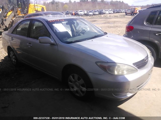 4T1BE32K13U767309 - 2003 TOYOTA CAMRY LE/XLE/SE ვერცხლისფერი ფოტო 1