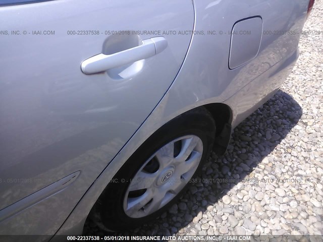 4T1BE32K13U767309 - 2003 TOYOTA CAMRY LE/XLE/SE ვერცხლისფერი ფოტო 6