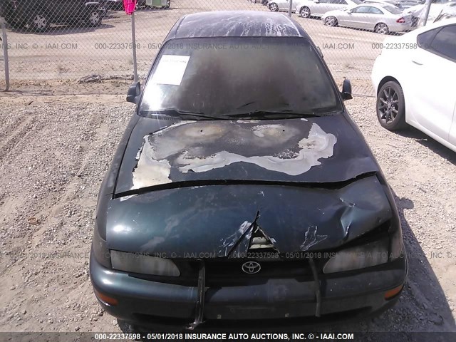 1NXBB02E9VZ622460 - 1997 TOYOTA COROLLA DX GREEN photo 6