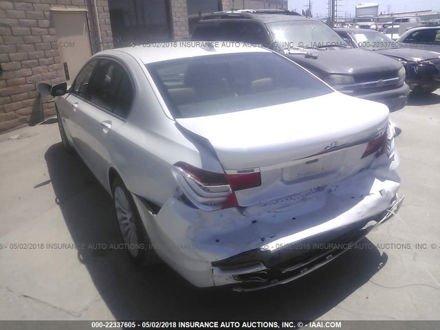 WBAKC8C5XCC436828 - 2012 BMW 750 LXI WHITE photo 3