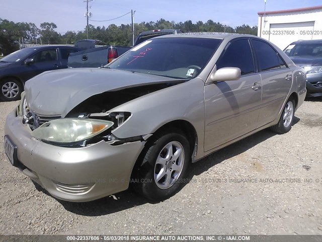 4T1BE32K96U110441 - 2006 TOYOTA CAMRY LE/XLE/SE ბეჟი ფოტო 2