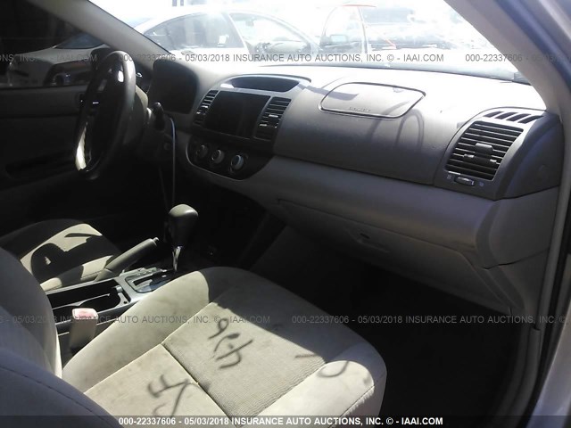 4T1BE32K96U110441 - 2006 TOYOTA CAMRY LE/XLE/SE ბეჟი ფოტო 5
